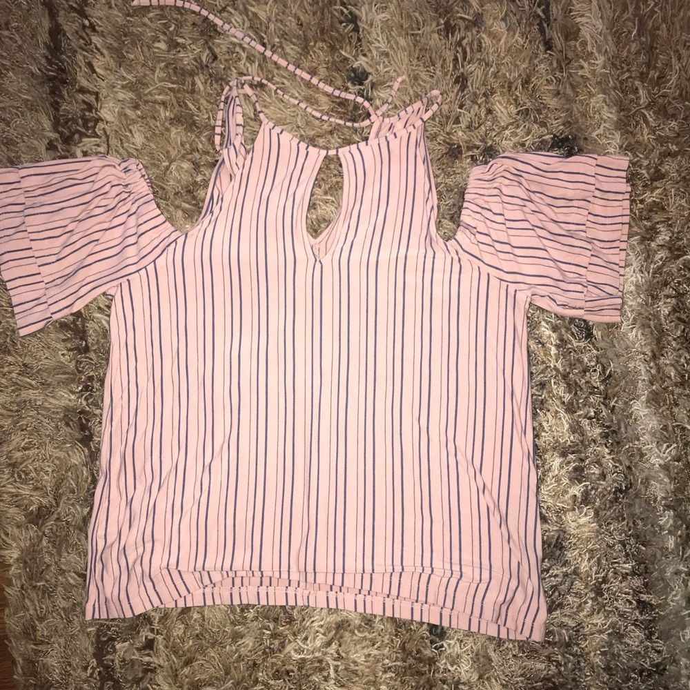 Off the shoulder American Eagle top